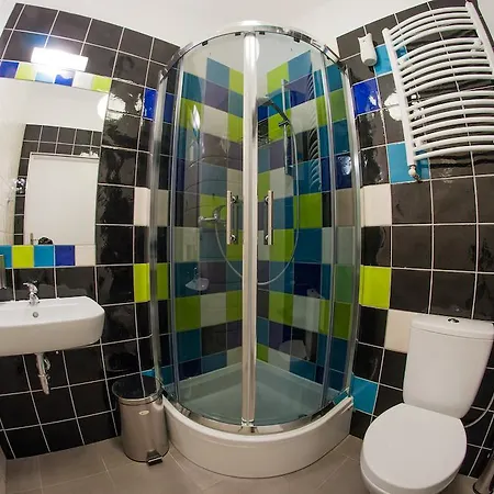 Atlantis Hostel *