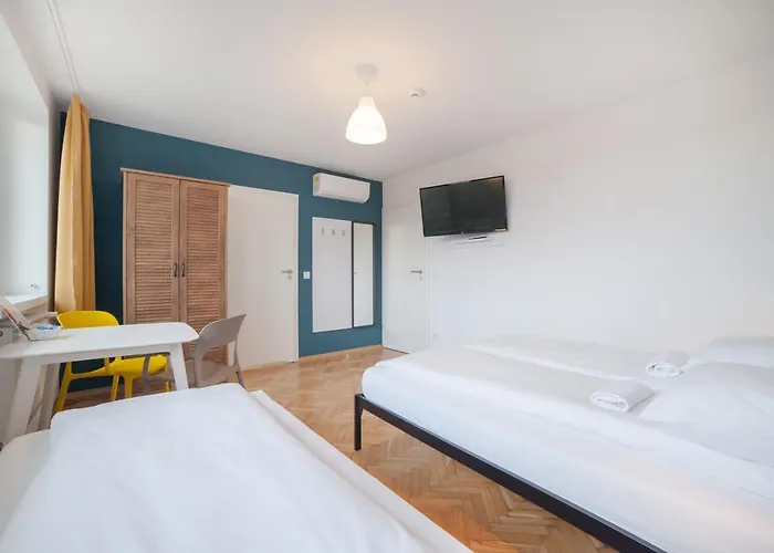 ホステル アトランティス *